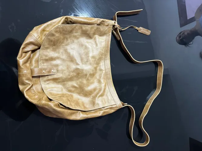 Bolsa de couro nova