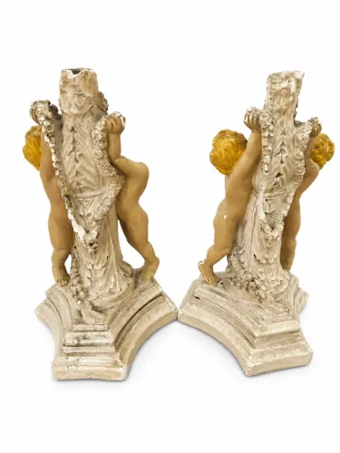 Par de Esculturas Decorativas de Querubins Estilo Clássico