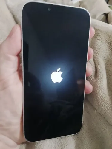 Vendo iPhone 13 para retirada de peças 