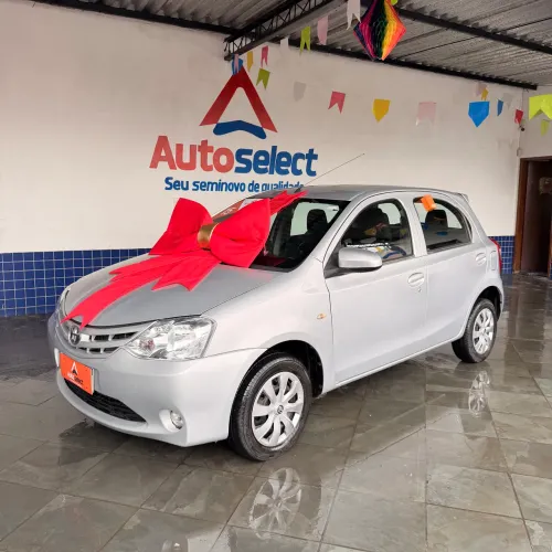 Toyota Etios X 1.3 Flex 16V 5P Mec. 2015