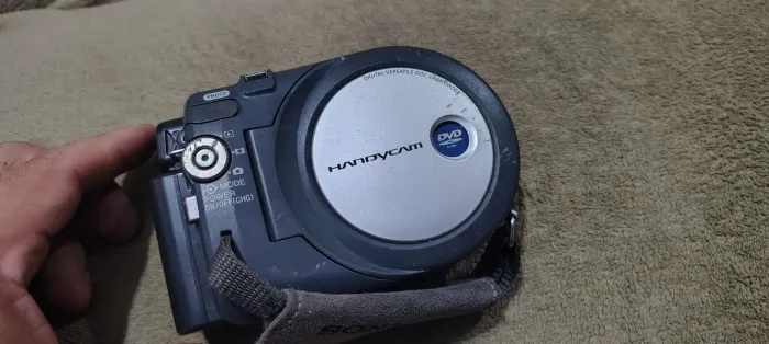 câmera Sony handycam DVD ler descrição 