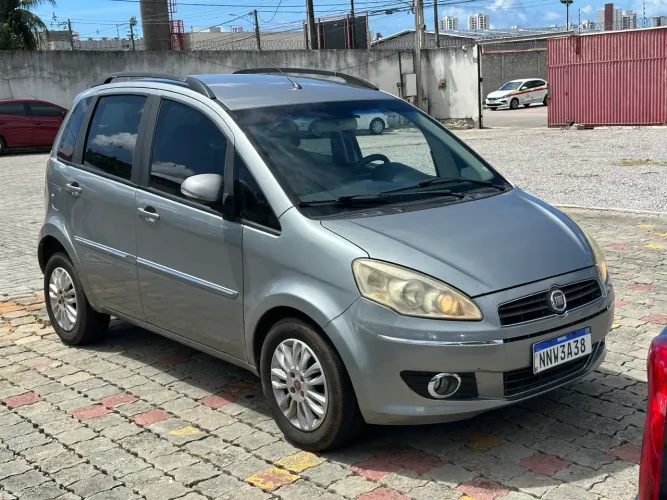 Fiat Idea Essence Dualogic 1.6 Flex 16V 5P 2011