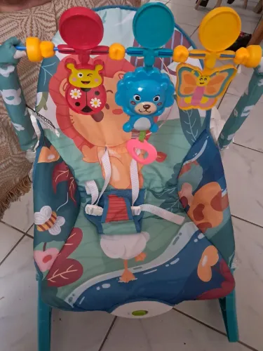 Cadeira de descanço e balanço para bebê