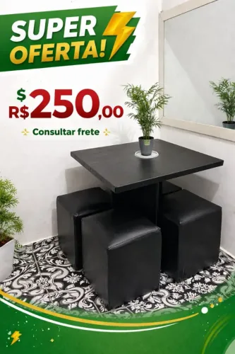 Mesa + 4 puffs R$250,00