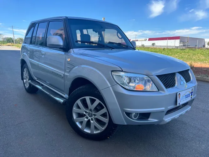 Mitsubishi Pajero TR4 2.0 Flex 16V 4X2 Aut. 2012