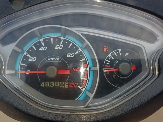 Moto scooter Lindy 125