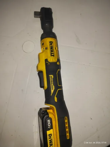 chave catraca a bateria Dewalt semi nova