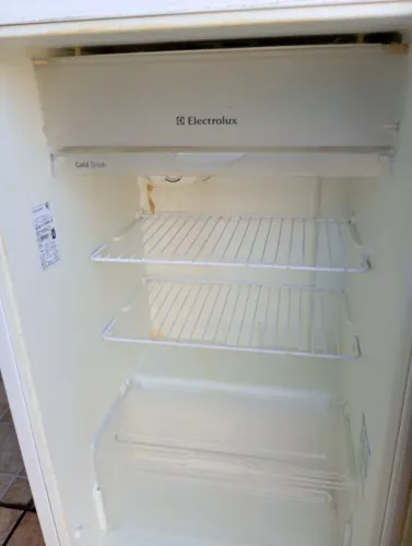 Frigobar eletrolux 120l