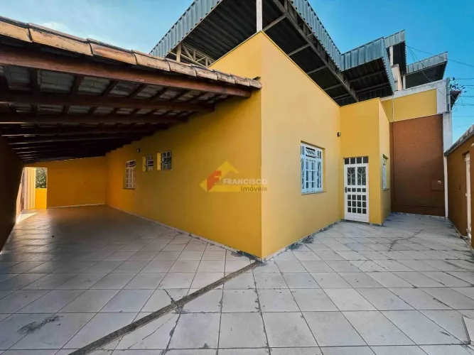 Casa para aluguel, 3 quartos, 1 suíte, 2 vagas, São Judas - Divinópolis/MG