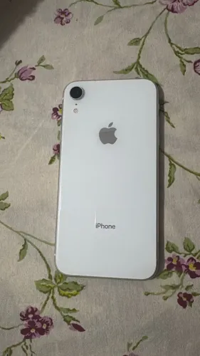 iPhone XR 64 gigas