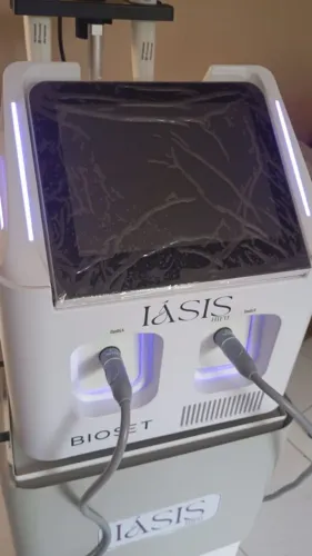Laser Micro e Macrofocado.