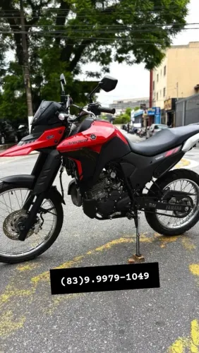 Vendo YAMAHA LANDER