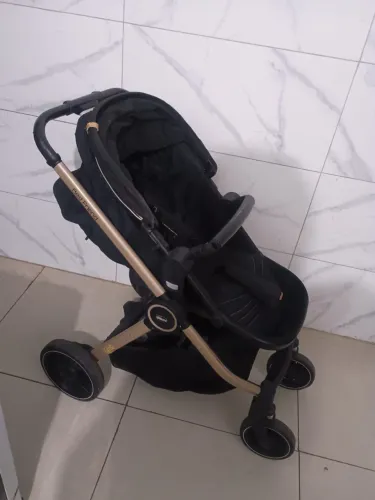 Carrinho de bebê chicco