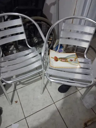 Cadeiras de aluminio semi novas