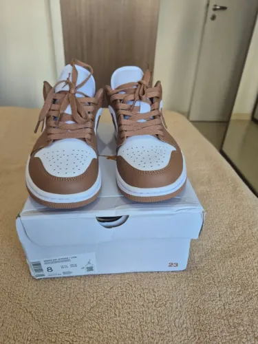 Tênis Nike Air Jordan Low NOVO tamanho 37,5