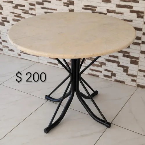 Mesa de jantar de Mármore 