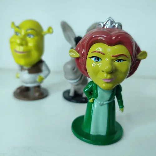 Lotinho Shrek bobs 3 bonecos ( Fiona, Shrek e burro)
