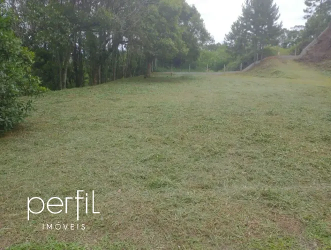 Terreno à venda com 2.915,66 m2 de área em Joinville-SC, bairro Vila Nova