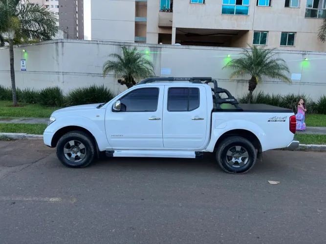 Nissan Frontier SE Attack CD 4X4 2.5 TB Diesel 2013
