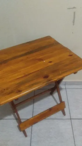 Mesa de madeira duas banquetas lindas