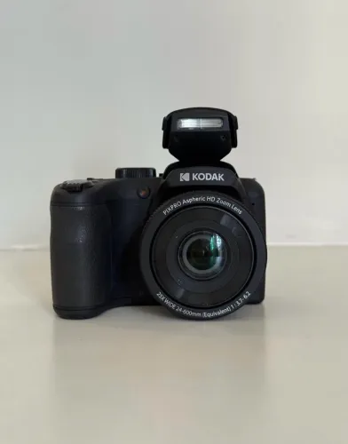 Câmera kodak pixpro az255 full hd