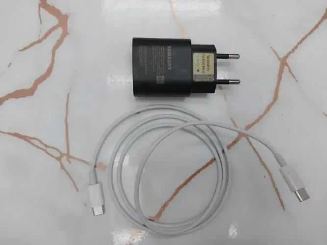 Carregador original Samsung turbo em perfeito estado