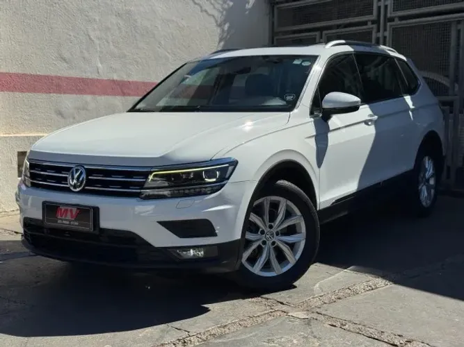 Volkswagen Tiguan Allspac Comf 250 TSI 1.4 Flex 2019