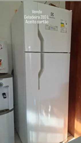 Geladeira electrolux 310 litros