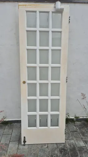 Porta madeira maciça com vidros jateados