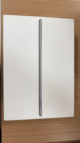 64 GB iPad (9th Generation) wi-Fi