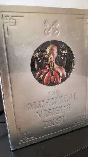 THE ALCHEMICAL VISIONS TAROT