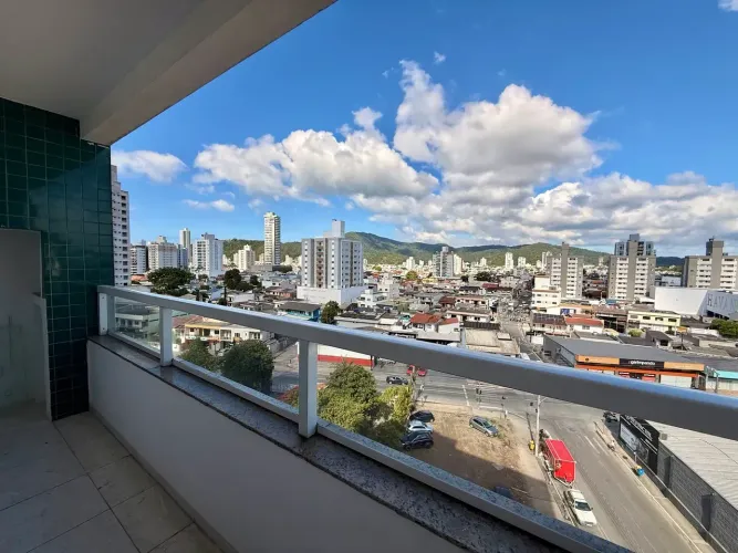 Oportunidade Real no Bairro São João, Suíte + 1 dormitório 63 m2, Condomínio com lazer com