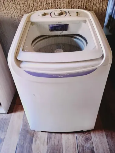 Máquina de lavar roupas Electrolux 15kg