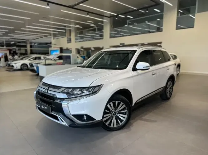 Mitsubishi Outlander HPE-S 2.2 Diesel 4X4 Aut. 2022