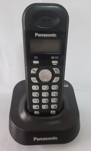 Telefone S/Fio Panasonic KX-TG1381LB Com A Base Sem a Fonte - Usado