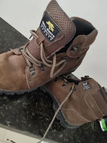 Bota Bell Boots marrom de cano médio