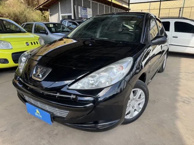 Peugeot 207 XR 1.4 Flex 8V 5P 2012