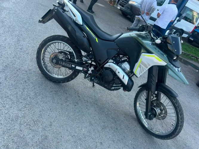 LANDER CONECTED 2025 MOTO MUITO ZERO 4 MIL KM RODADOS APENAS
