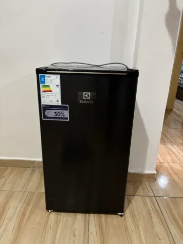 Frigobar Electrolux
