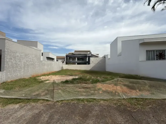 Terreno à venda no Condomínio Ipês Amarelos em Americana/SP