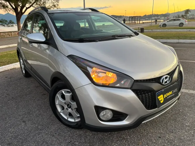 Hyundai HB20X Premium 1.6 Flex 16V Aut. 2015