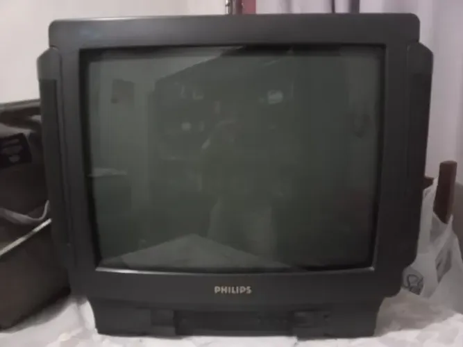 Televisão de Tubo 32 polegadas