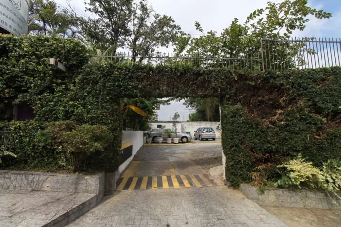 Terreno na Rua Heitor, 150 350 m²