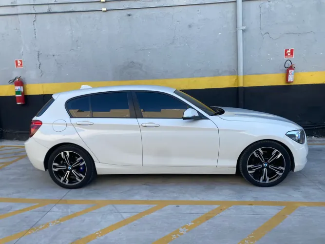 BMW 116IA 1.6 TB 16V 136cv 5P 2014