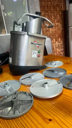 Processador skymsen pa7 2700 com 7 Discos industrial, novo custa 5000