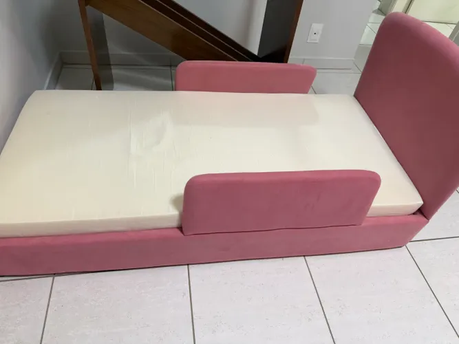 Mini cama rosa