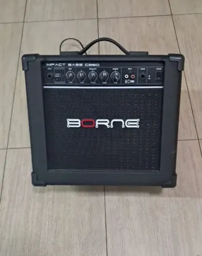 Amplificador Borne Impact Bass CB60 Transistor para contrabaixo de 20W cor preto