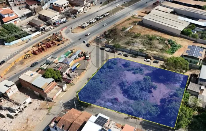 Venda: Área Inteira na Baixada do Bairro Mãe de Deus em Gov. Valadares/MG