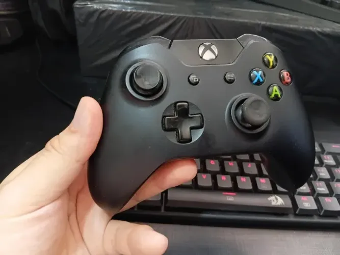 Controle Xbox One Original (Com Drift nos Analógicos)