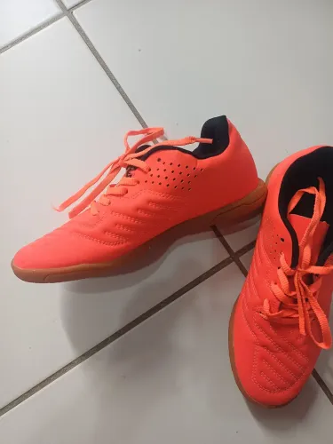 Chuteira semi-nova
